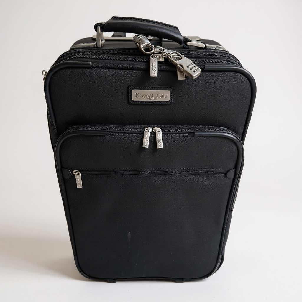 Photo 1 of KENNETH COLE BLACK 22" LUGGAGE