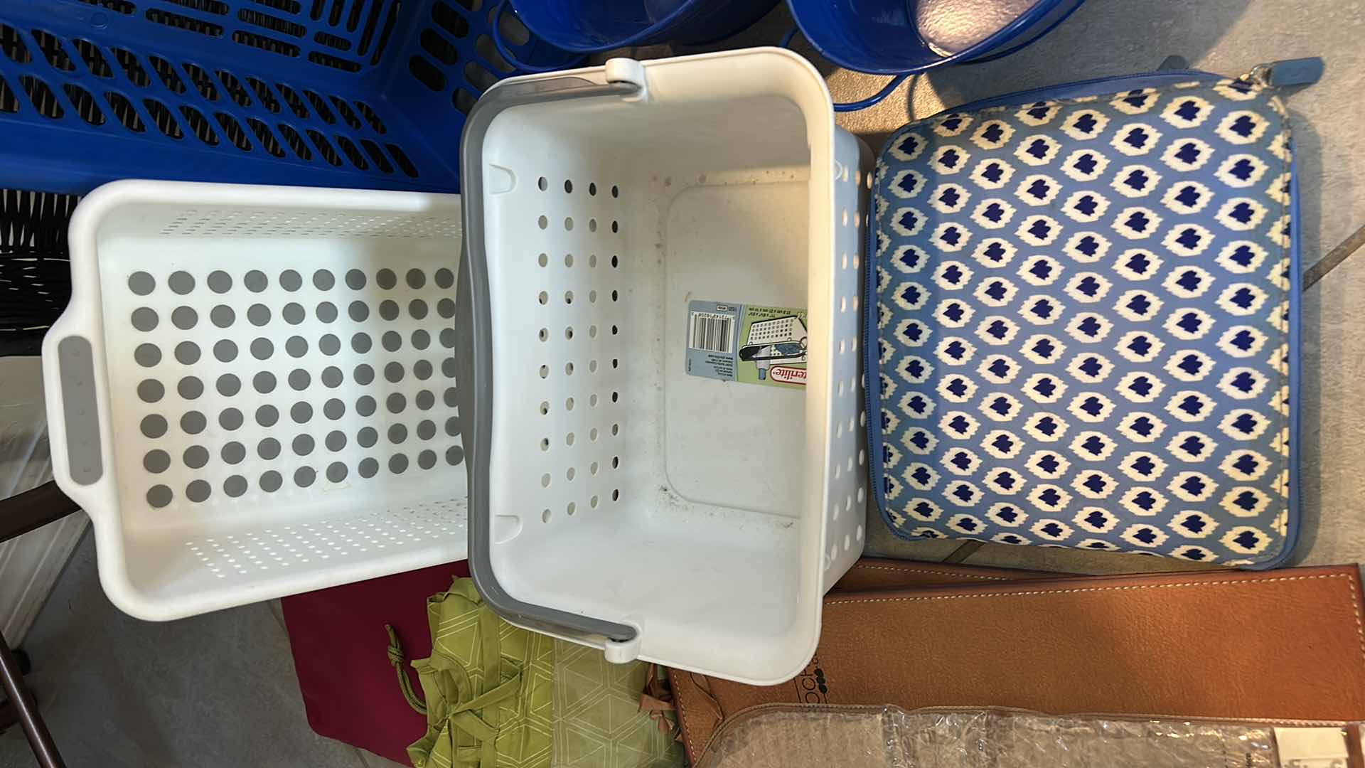 Photo 1 of KITCHEN ITEMS / ORGANIZATION SND STORAGE