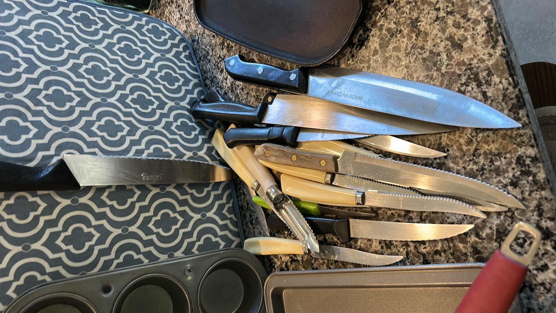 Photo 1 of KITCHEN ITEMS