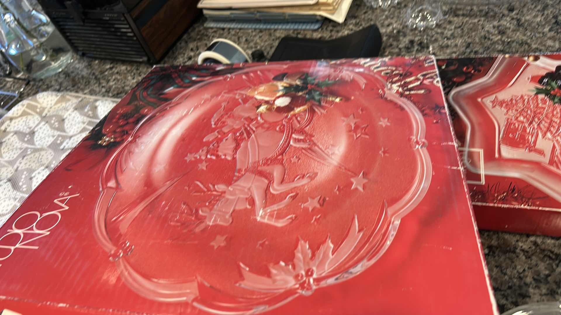 Photo 1 of 3- CLASS/CRYSTAL SERVING PLATES