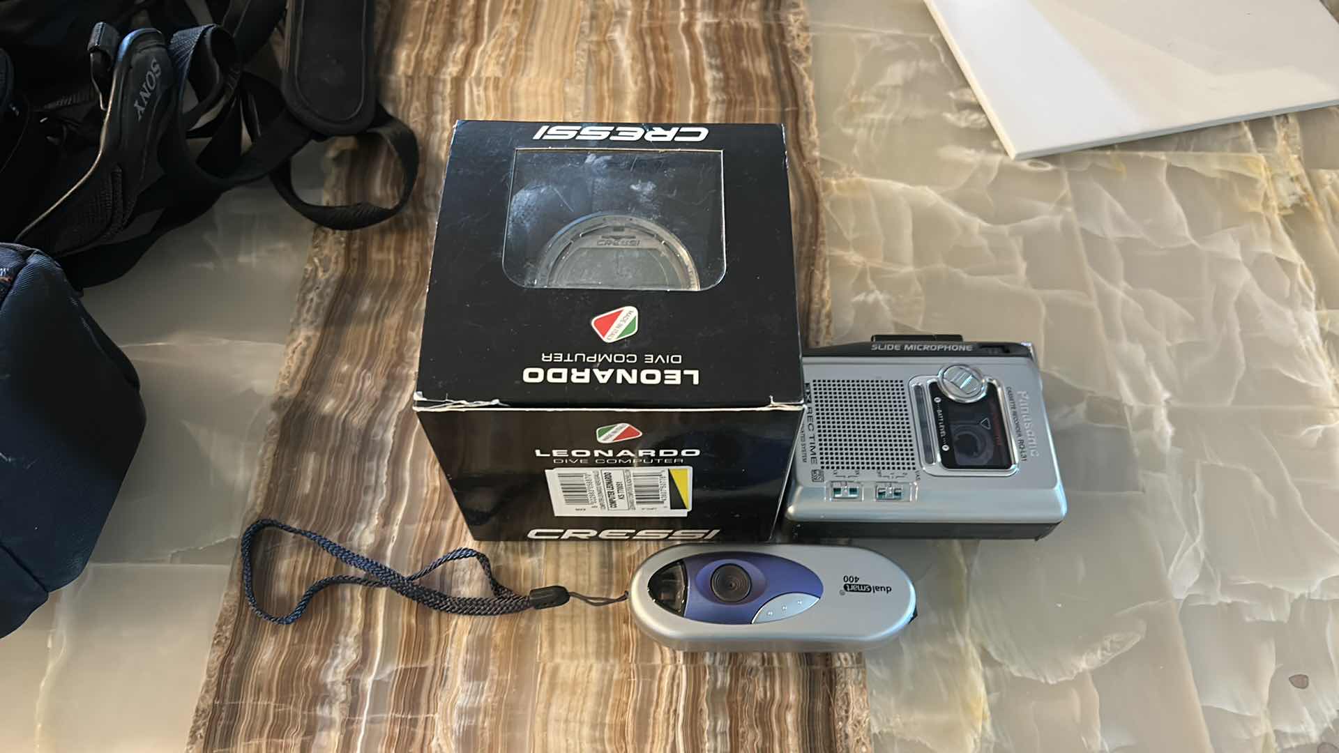 Photo 1 of ELECTRONICS