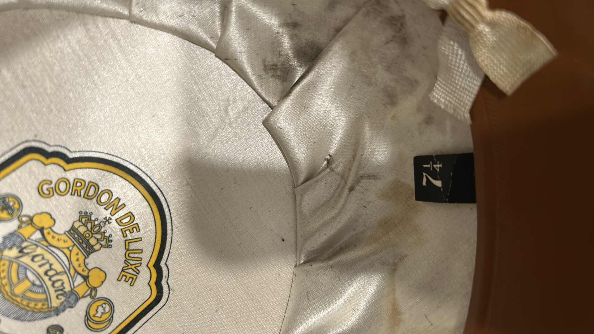 Photo 1 of GORDON DELUXE BLACK FELT BOWLER HAT SIZE 71/4