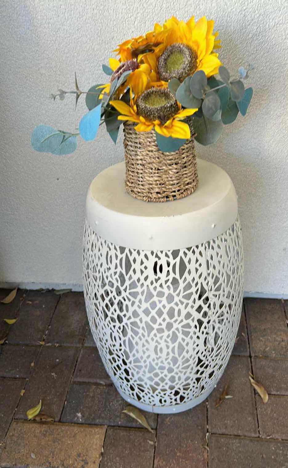 Photo 1 of BEIGE METAL STAND FAUX FLOWERS H 20"