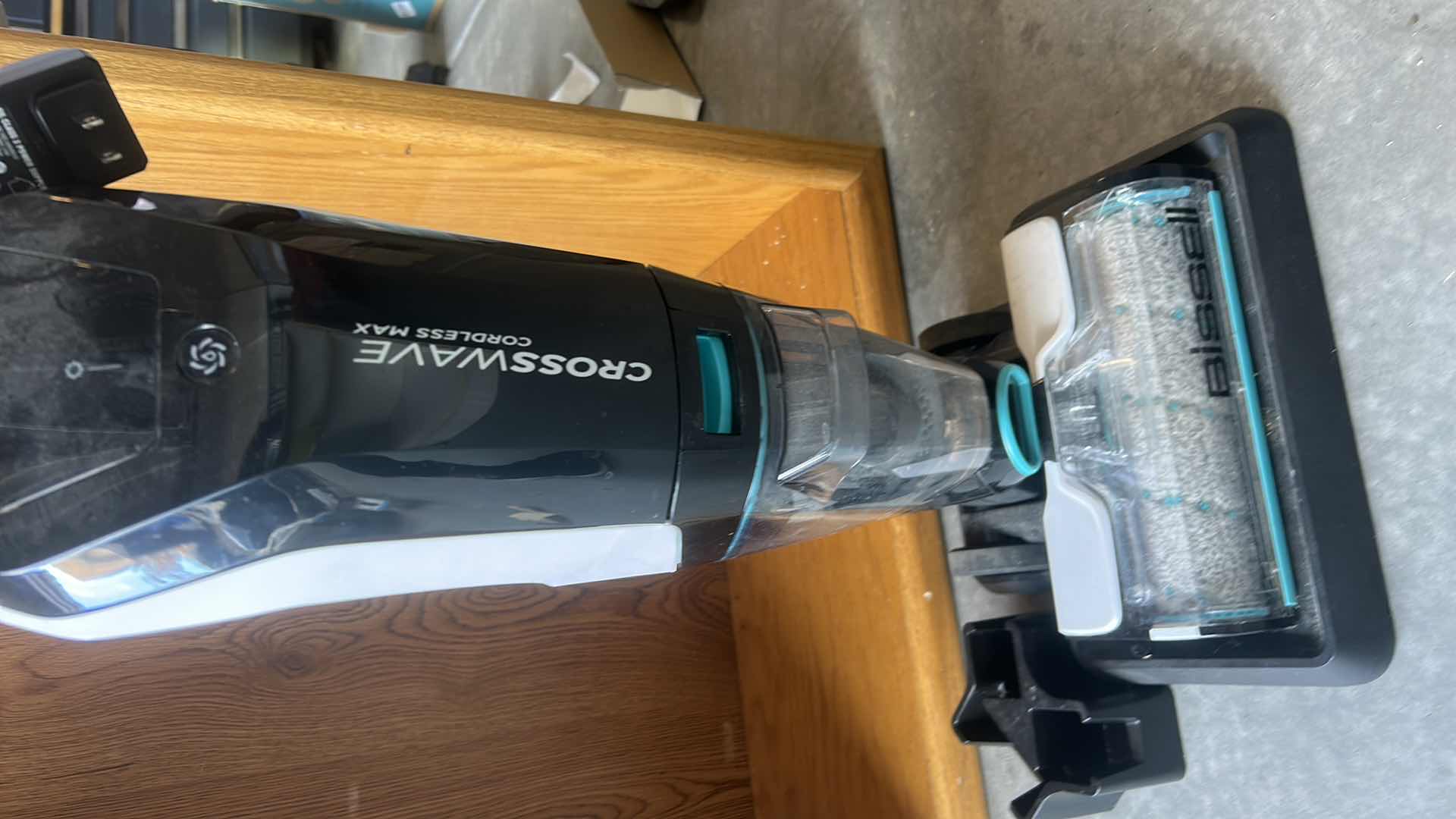 Photo 1 of BISSELL CROSSWAVE CORDLESS MAX WET/DRY MULTI-SURFACE VACUUM.