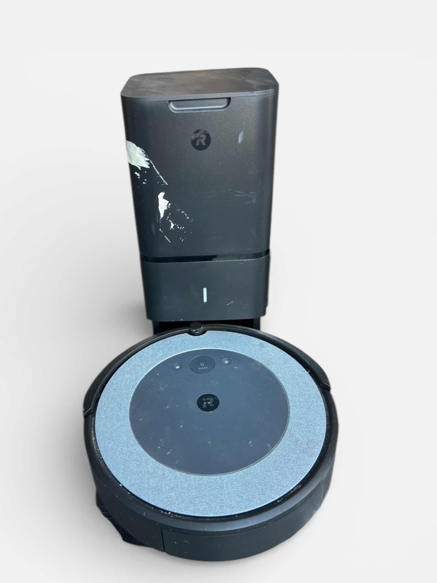 Photo 1 of iROBOT ROOMBA