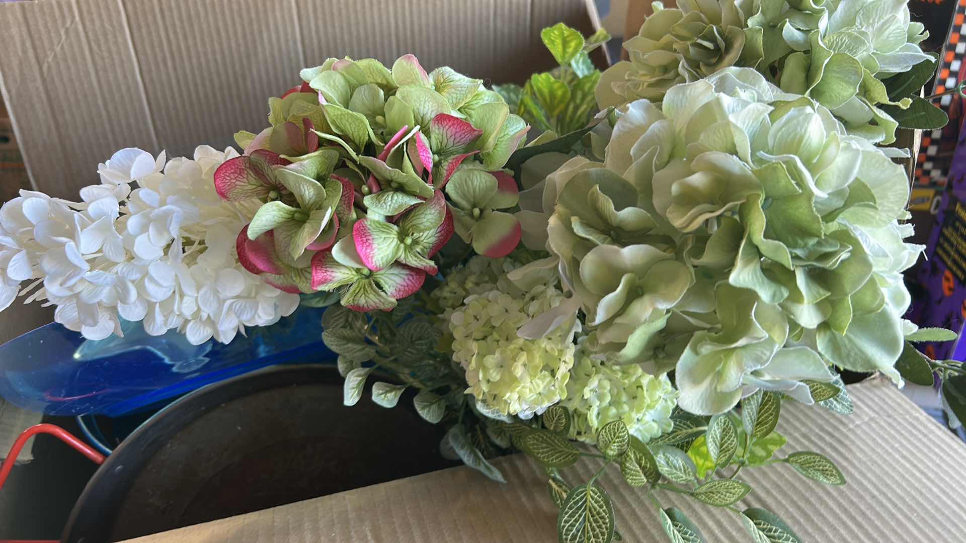 Photo 1 of BOX OF HOME DECOR