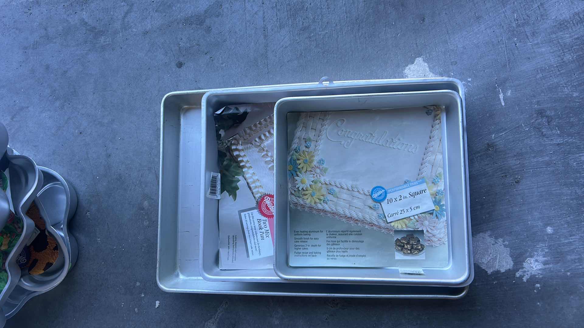 Photo 1 of CAKE MOLDS
(LARGEST 19”)