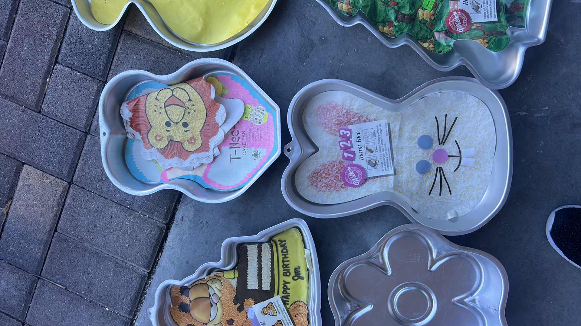 Photo 1 of CAKE MOLDS