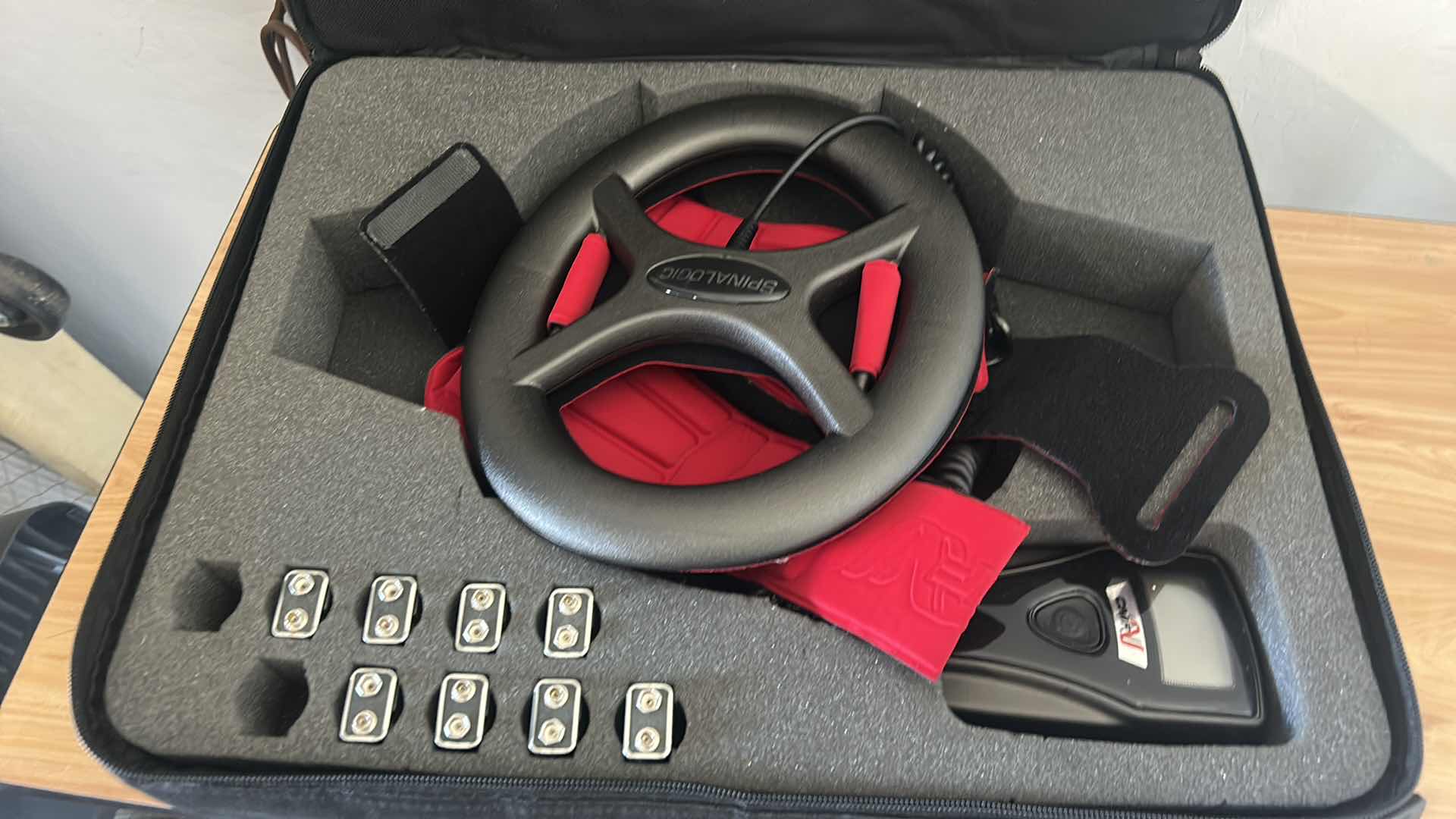 Photo 1 of CMF SPINALOGIC BONE GROWTH STIMULATOR WITH CARRYING CASE.