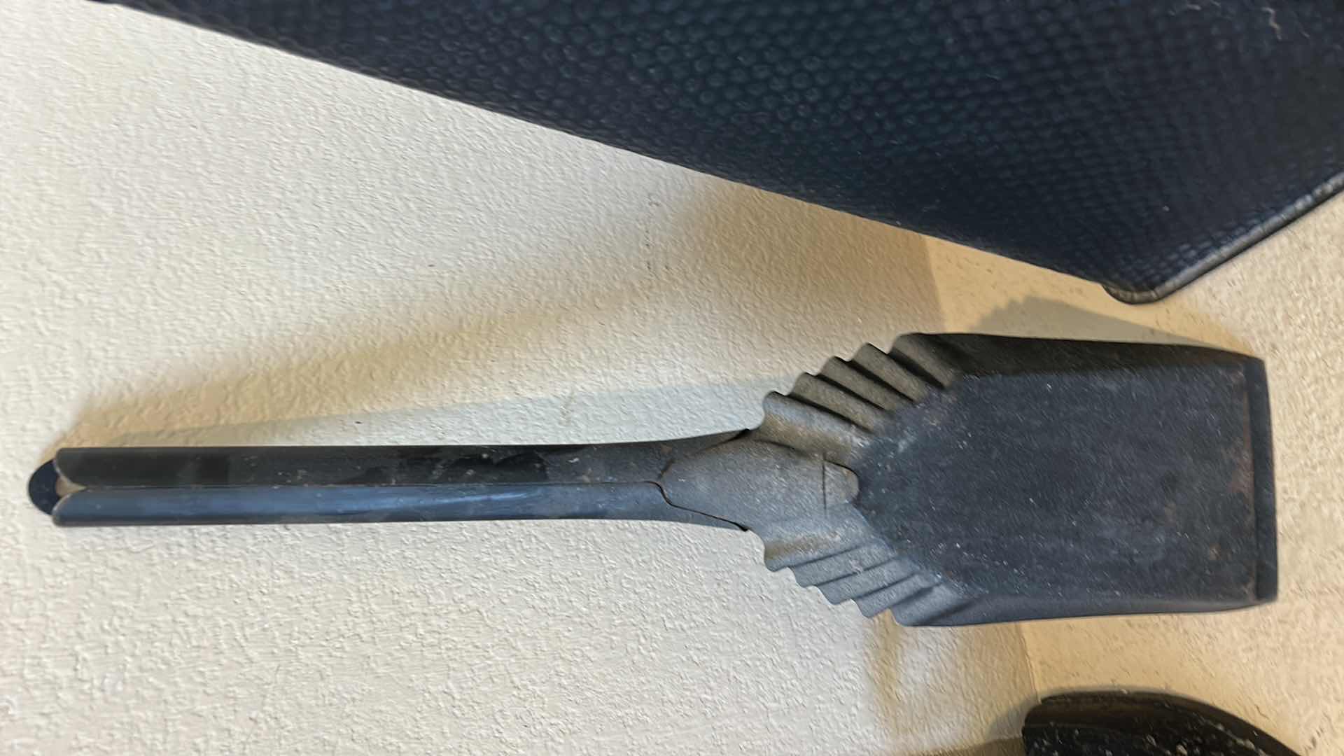 Photo 1 of BLACK TIN FIREPLACE SHOVEL AND COAL SCUTTLE SET. H19”