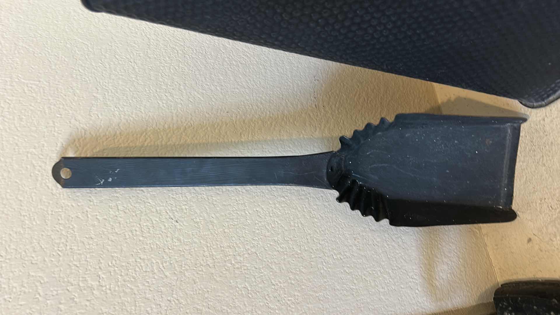 Photo 1 of BLACK TIN FIREPLACE SHOVEL AND COAL SCUTTLE SET. H19”