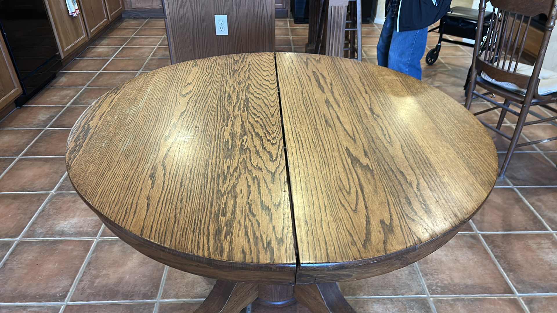 Photo 1 of ANTIQUE OAK ROUND PEDESTAL DINING TABLE ON CASTERS. 43 1/2“ x H30 1/2“ PLUS 3 9.5” LEAFS