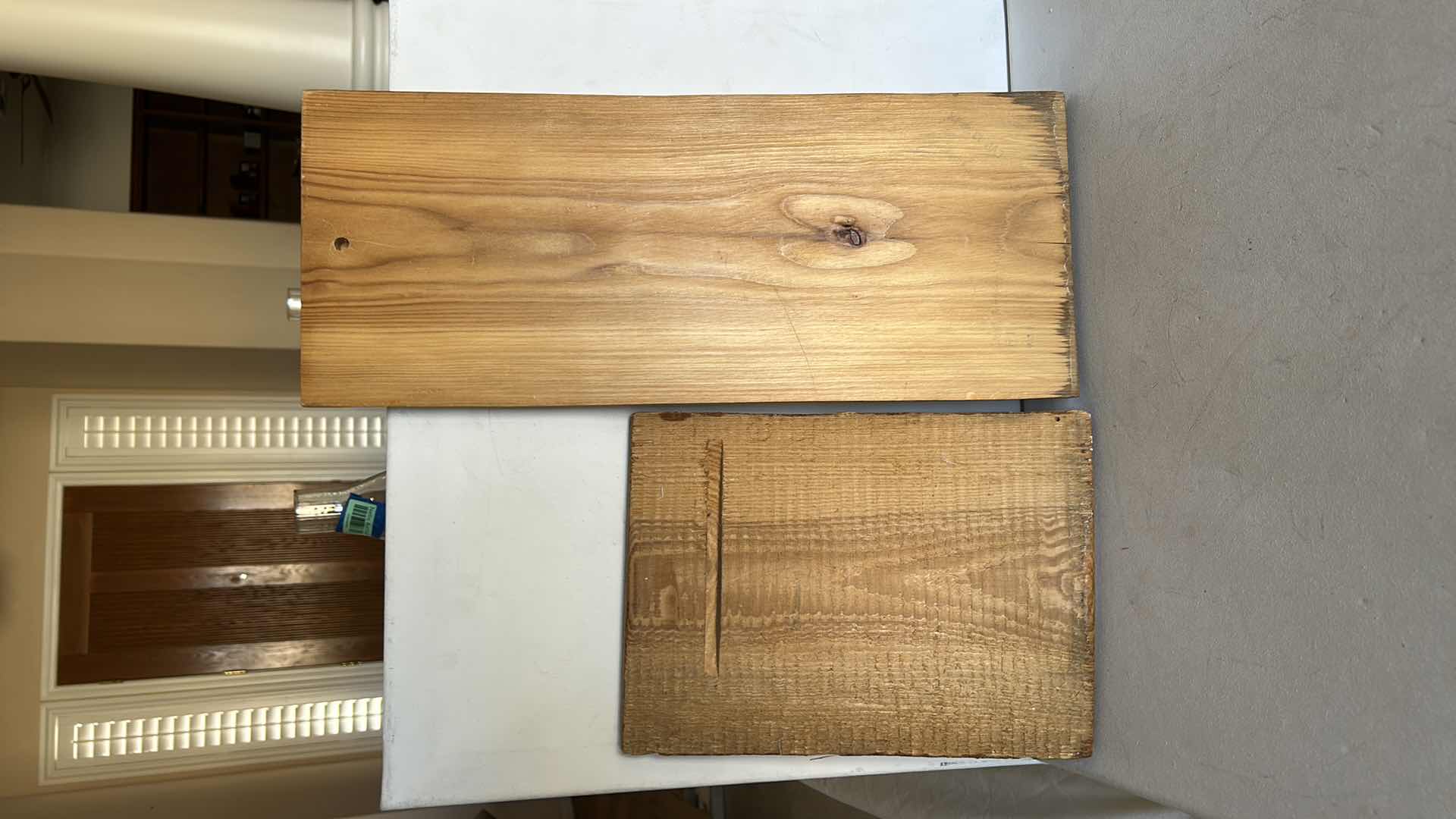 Photo 1 of SET OF TWO WOOD DECORATIVE PLAQUES. FEATURE PRINTED WILDLIFE ARTWORK,INCLUDING A BIRD AND A DEER. NATURAL WOOD FINISH (TALLEST H18”)