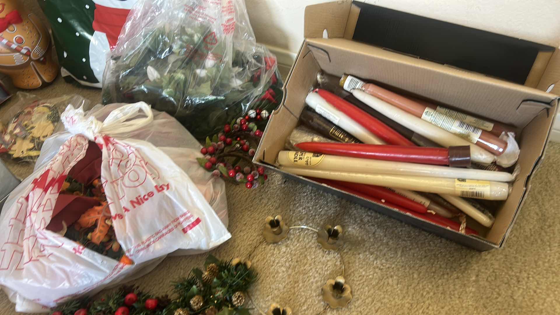 Photo 1 of CHRISTMAS DECOR