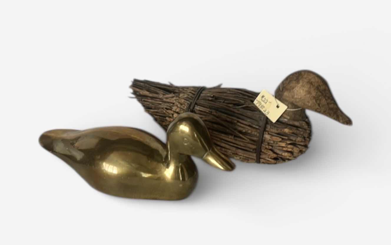 Photo 1 of 2 DUCK DECOYS (LONGEST 10”)