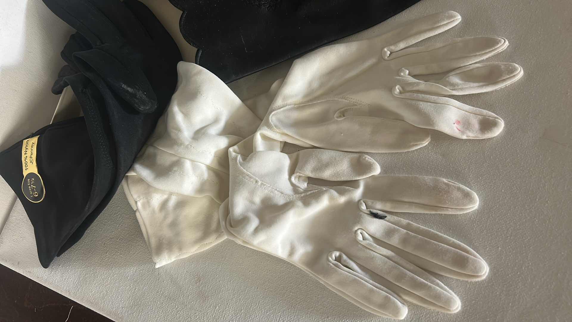 Photo 1 of 3 PAIRS OF WOMEN’S GLOVES