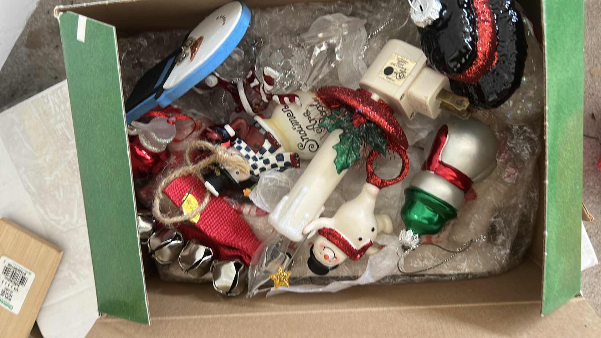 Photo 1 of CHRISTMAS TREE & CHRISTMAS DECOR