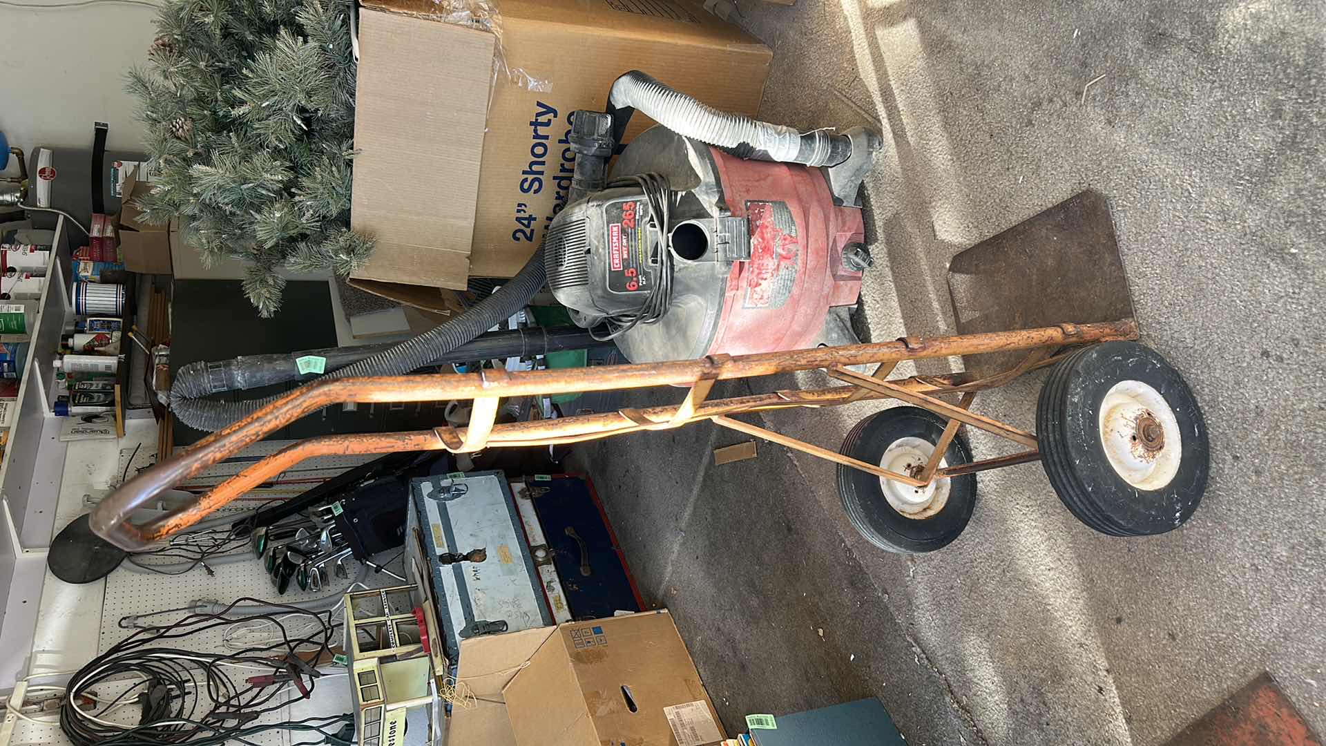 Photo 1 of METAL HANDTRUCK