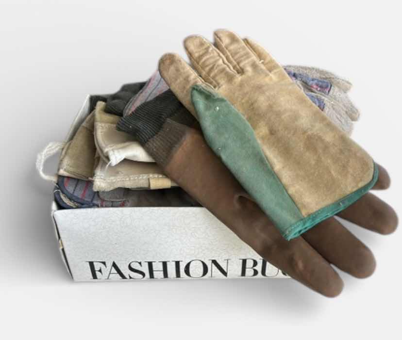Photo 1 of BOX OF WORKMAN’S GLOVES