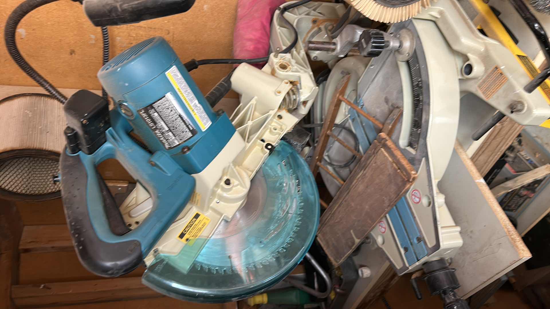 Photo 1 of MAKITA CORDED CIRCULAR SAW.