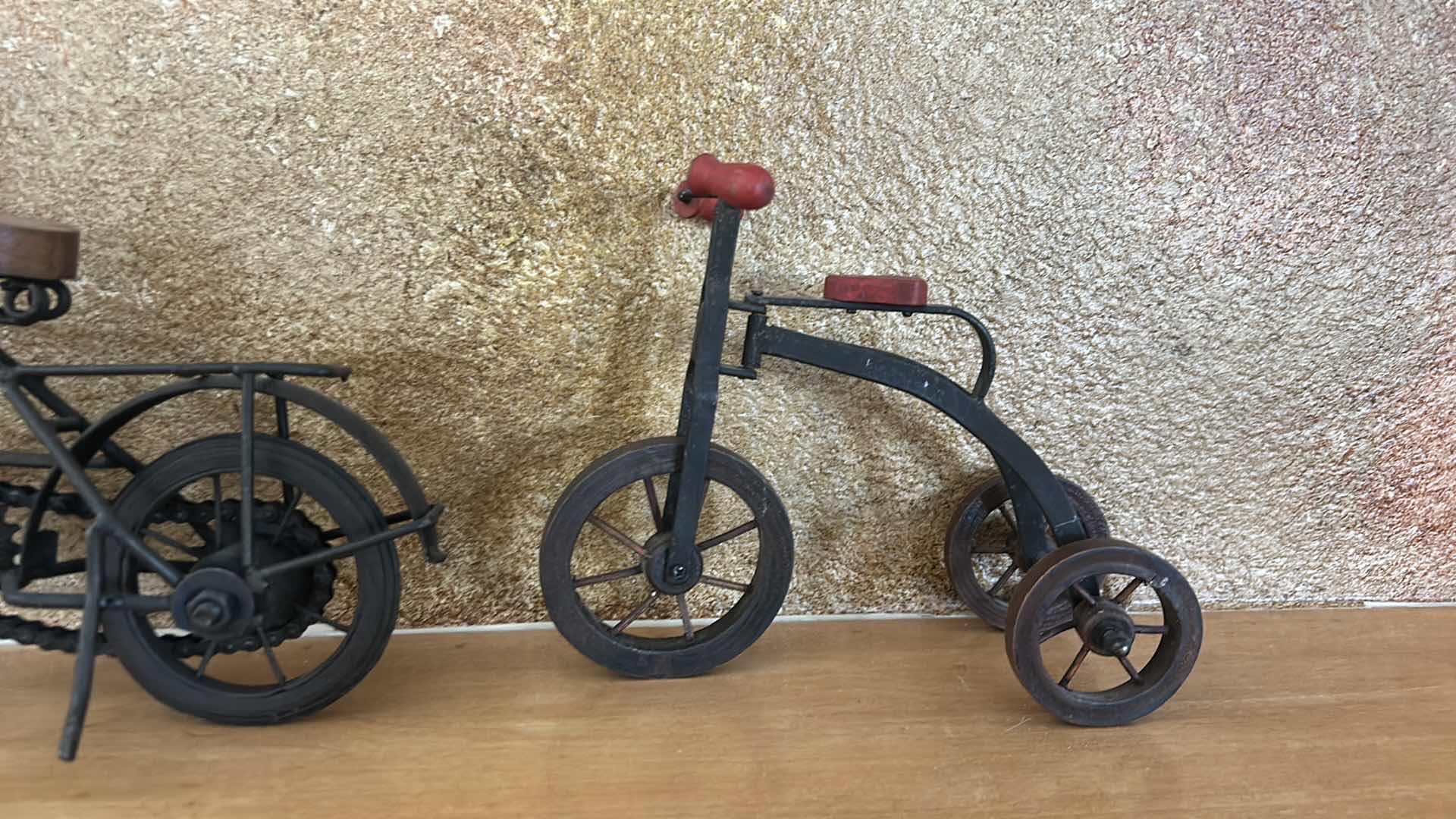Photo 1 of 3 BICYCLE DECOR, METAL AND WOOD H10.5”