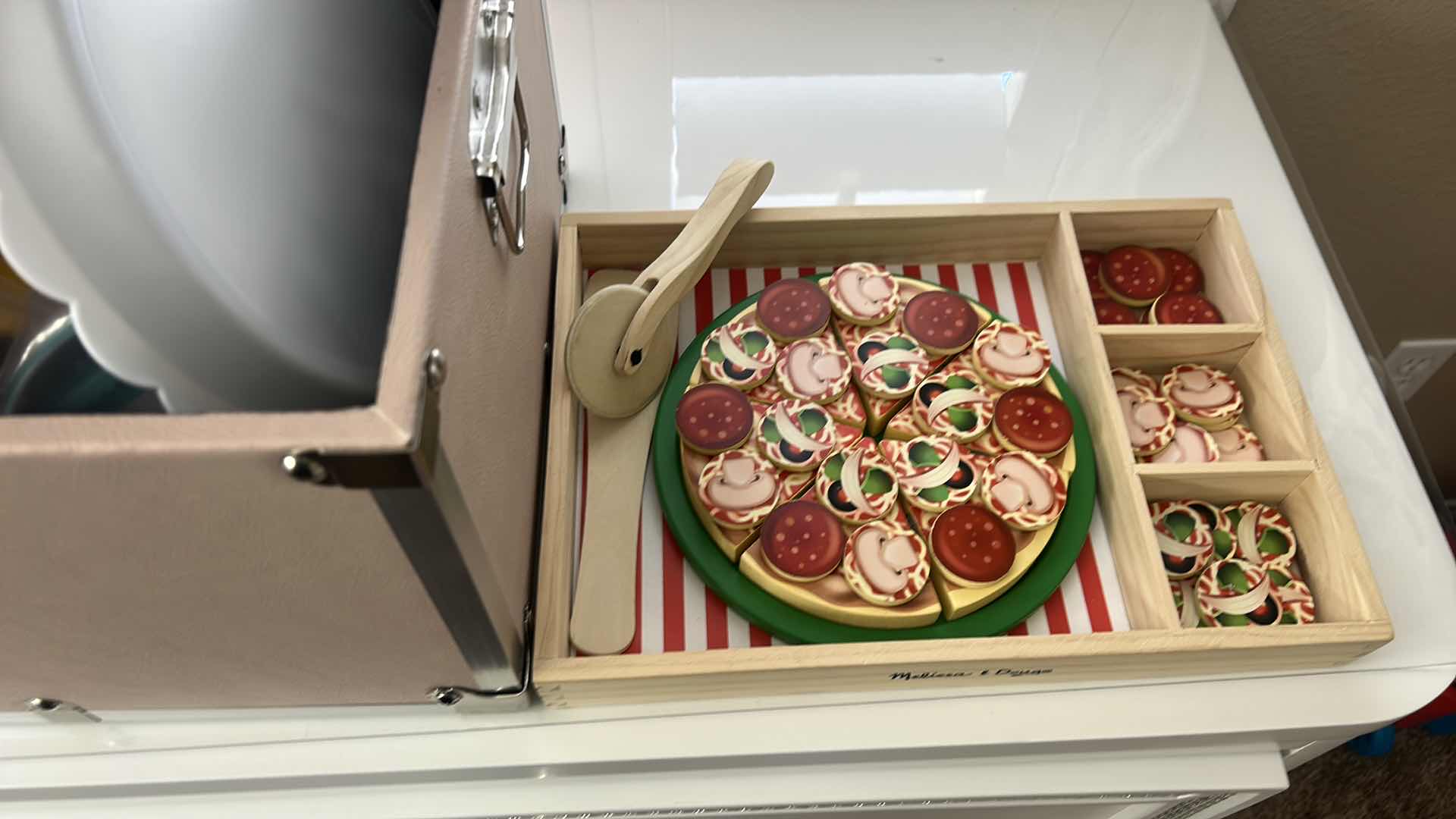 Photo 1 of CHILDS KITCHEN PLAY ITEMS