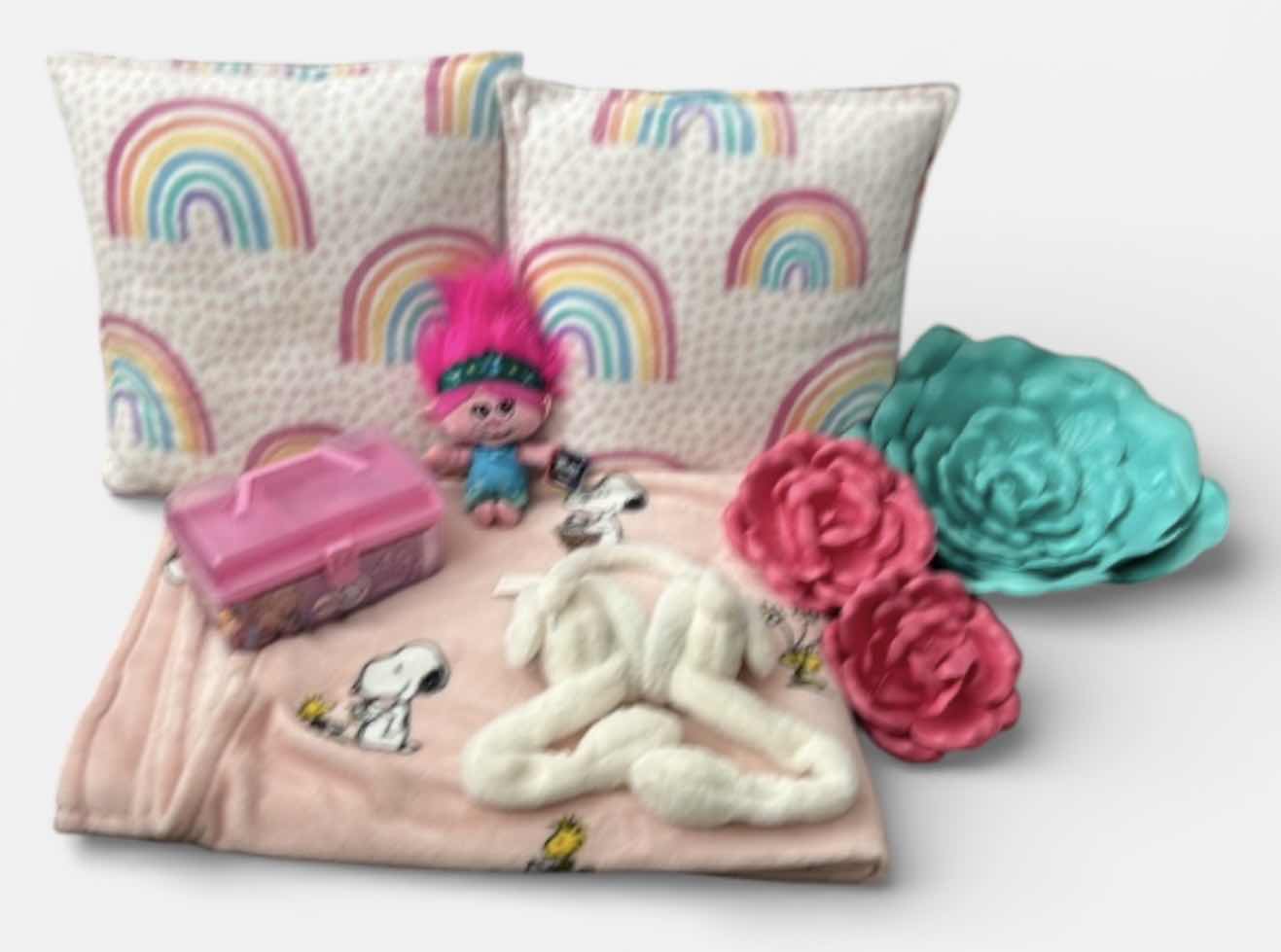 Photo 1 of GIRLS ROOM ASSORTMENT