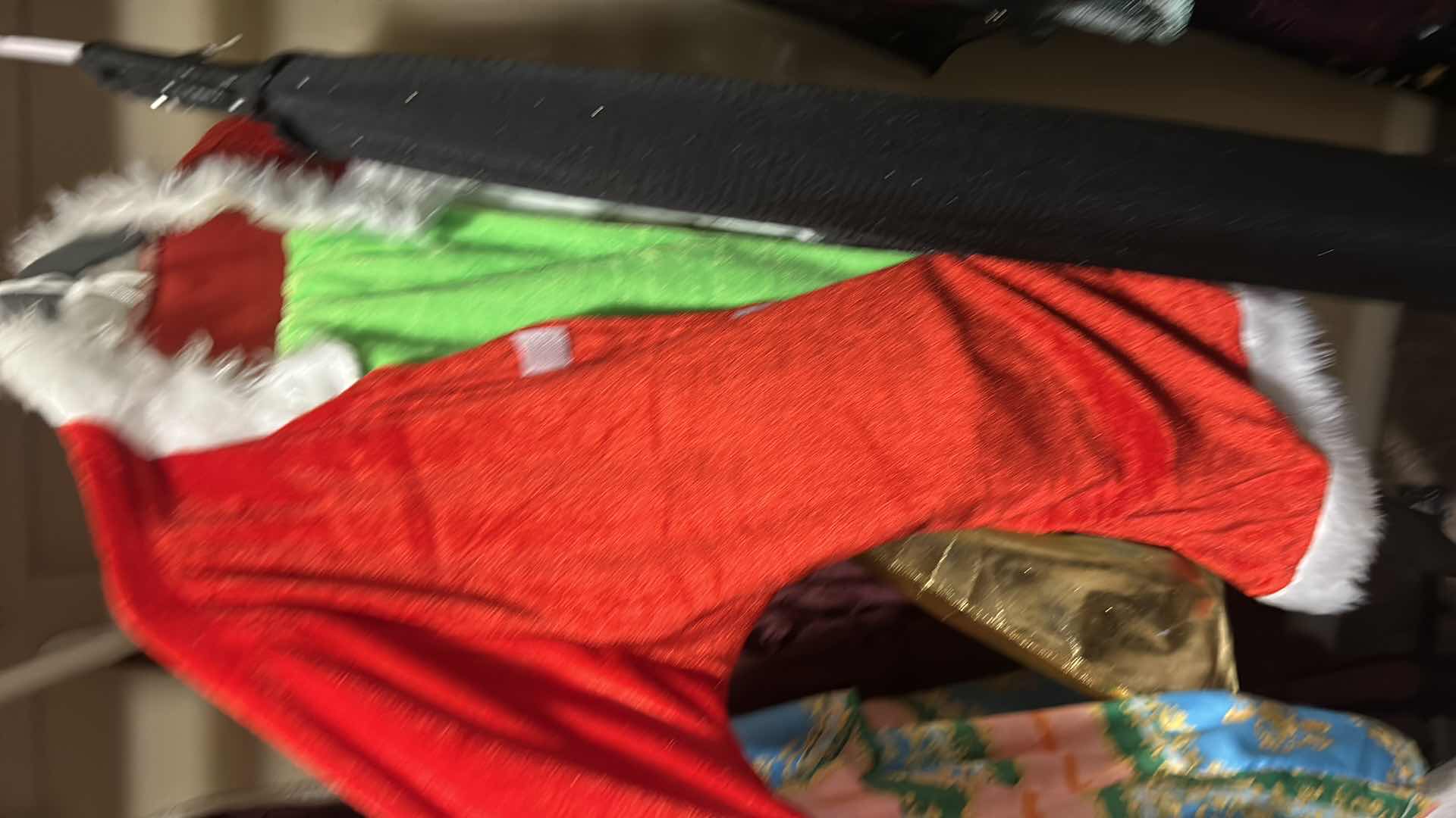 Photo 1 of WOMENSWEAR SIZE MED LARGE