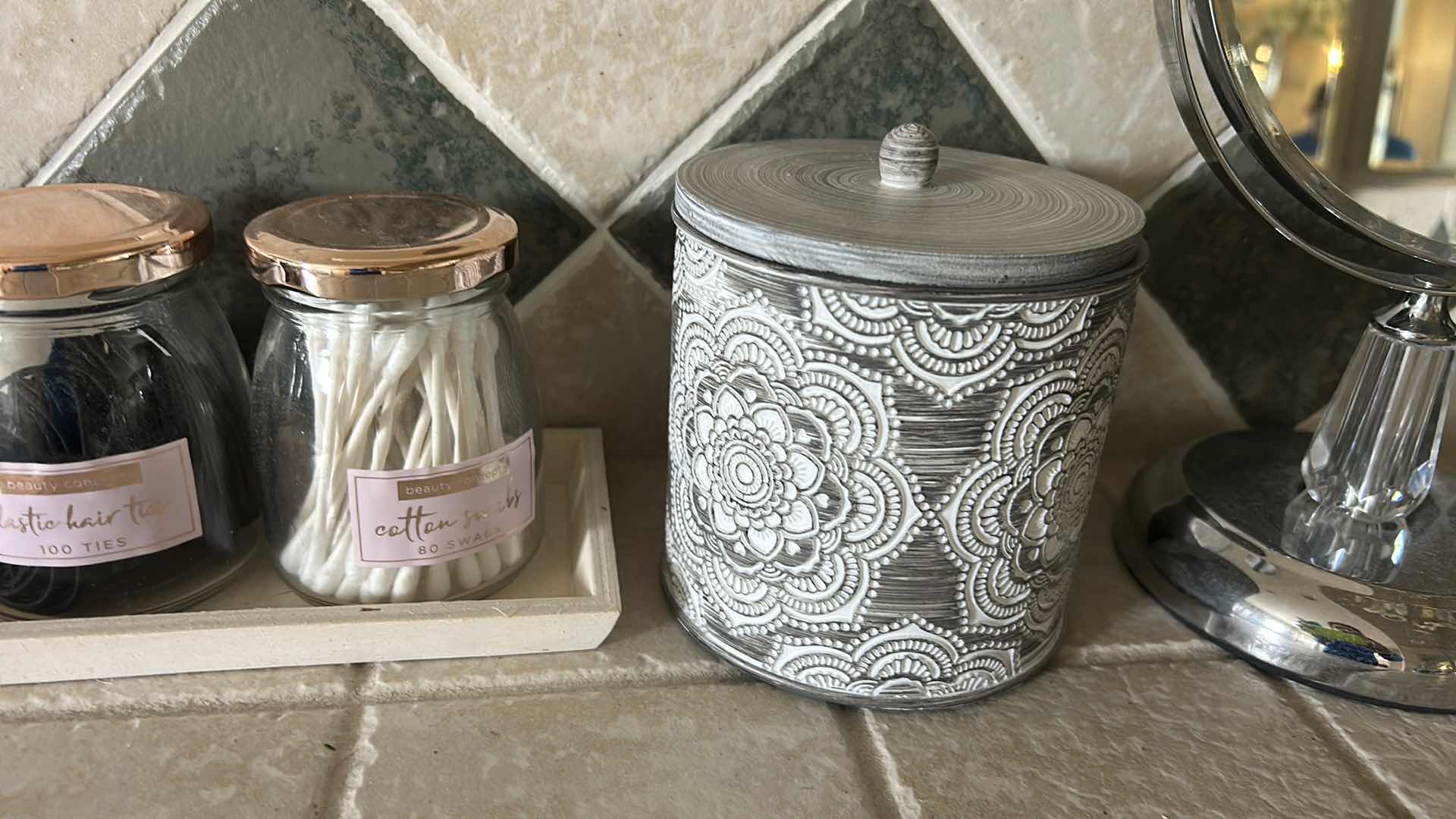 Photo 1 of BATHROOM ACCESSORIES