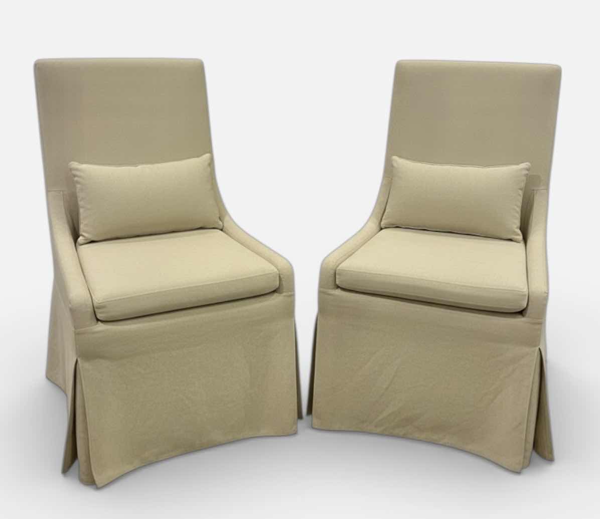 Photo 1 of 2- UTTERMOST COLEY OFF-WHITE LINEN PERFORMANCE FABRIC SLIPCOVERED ARMLESS CHAIR WITH PILLOW
REGULAR PRICE
$895.00 22 1/2“ x 25“ x 39 1/2“ SEAT HEIGHT 19.5”