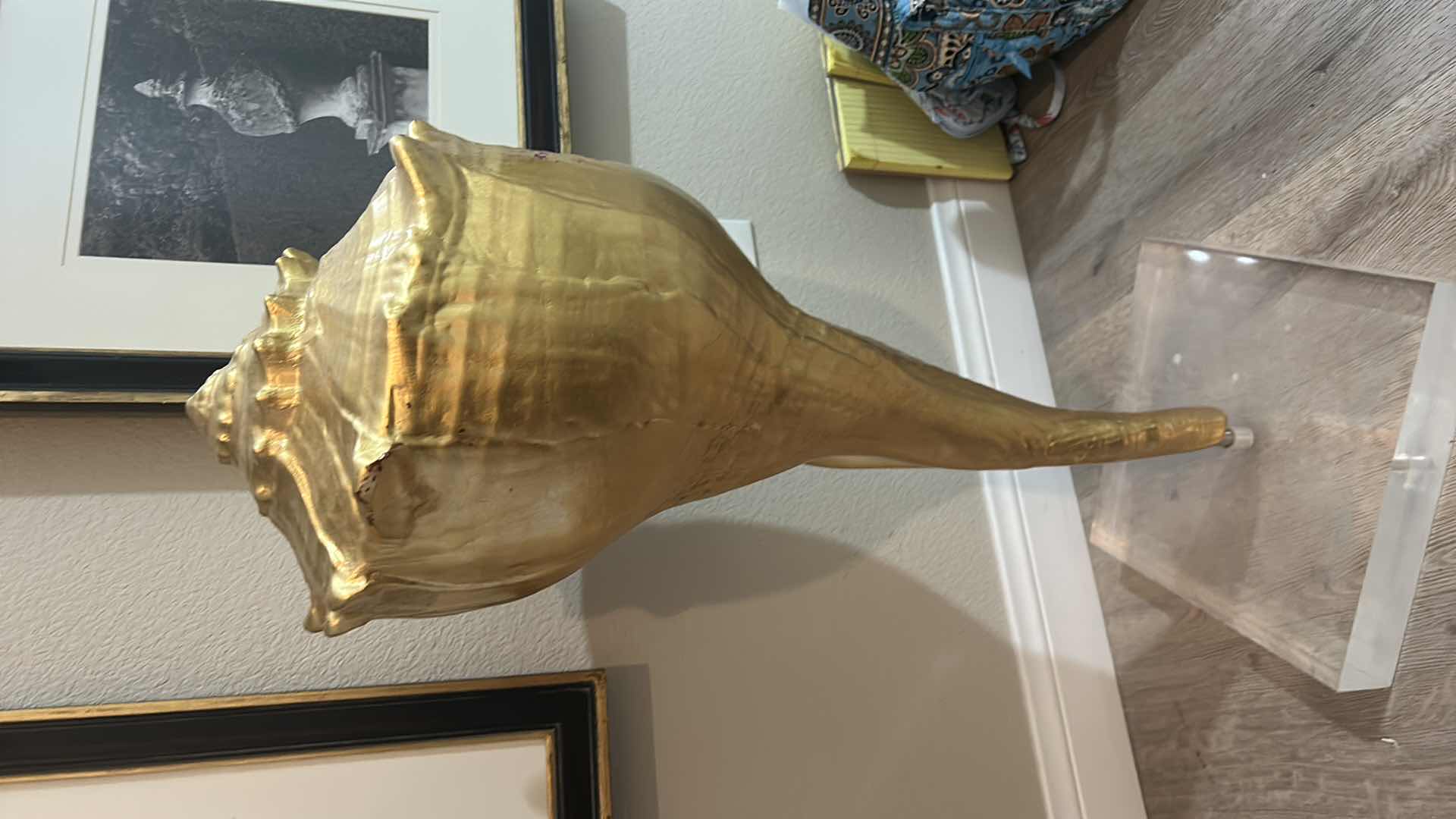 Photo 1 of VERY HEAVY APPROX 34” HIGH MOUNTED GOLD SEASHELL DESIGN DECOR