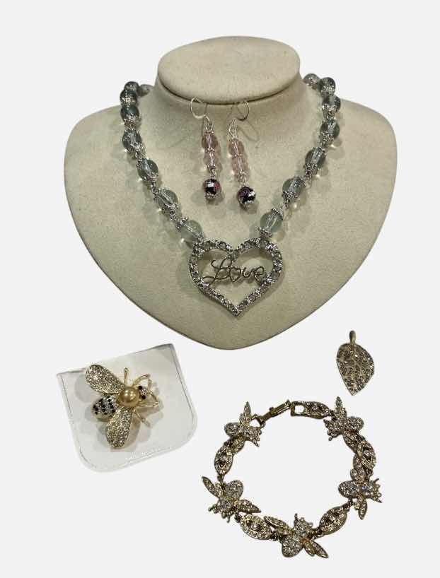 Photo 1 of FASHION JEWELRY