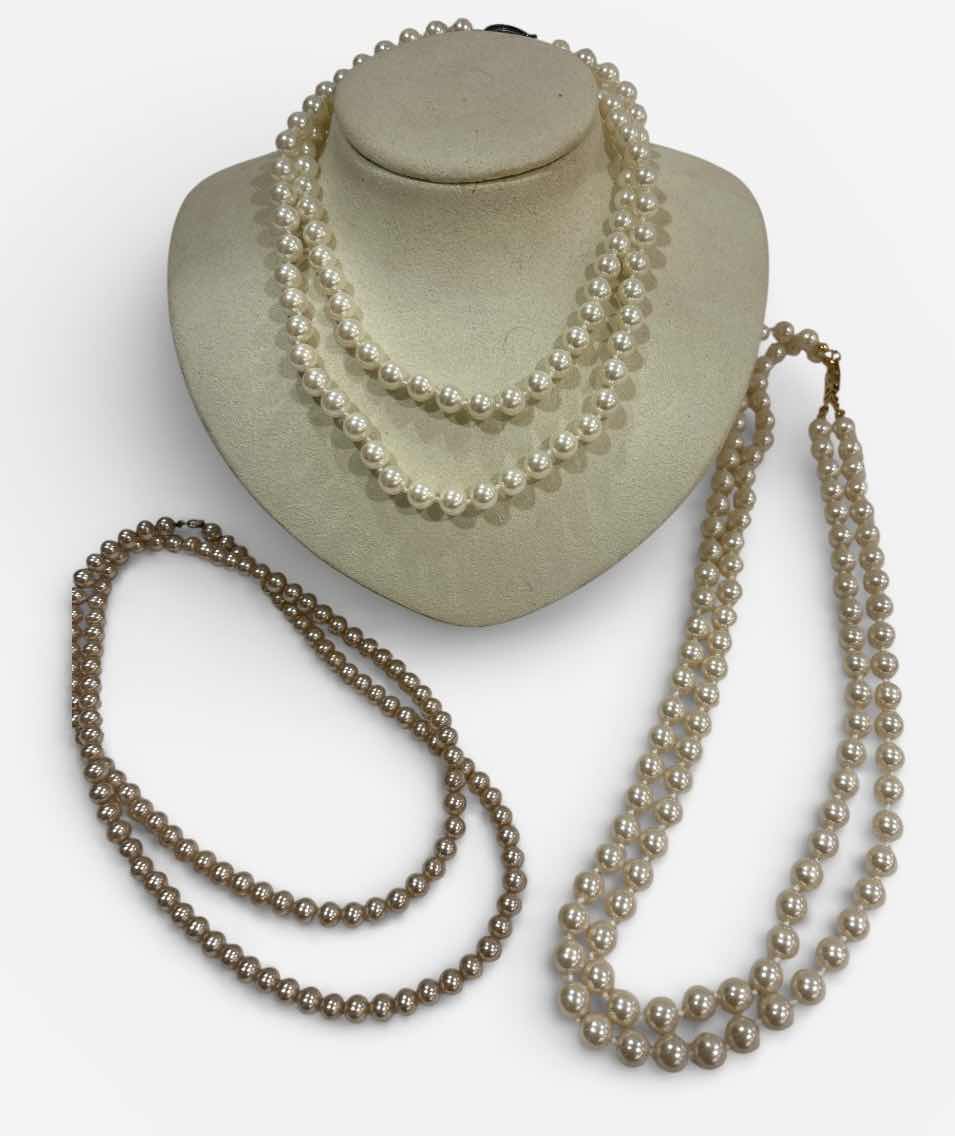 Photo 1 of 3 CULTURED PEARLS NECKLACES – STERLING CLASP – WHITE & CHAMPAGNE TONES (PEARLS NOT PROFESSIONALLY TESTED)