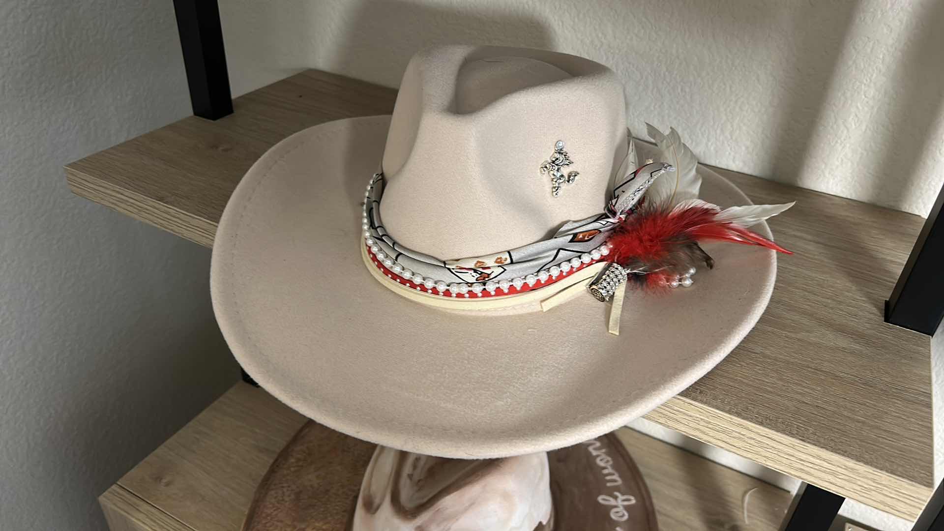 Photo 1 of 8 WESTERN STYLE COWGIRL/COWBOY HATS