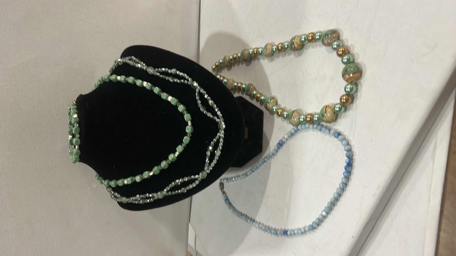 Photo 1 of FASHION JEWELRY- 4 NECKLACES AND 1 BRACELET