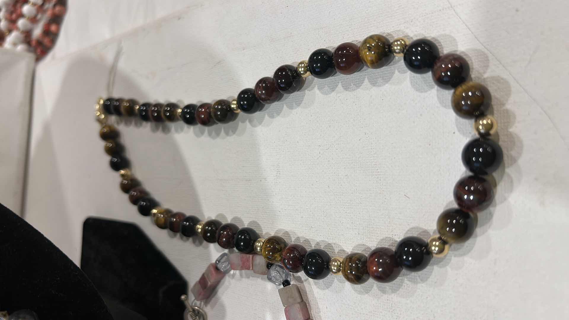 Photo 1 of FASHION JEWELRY- 6 NECKLACES & 2 BRACELETS