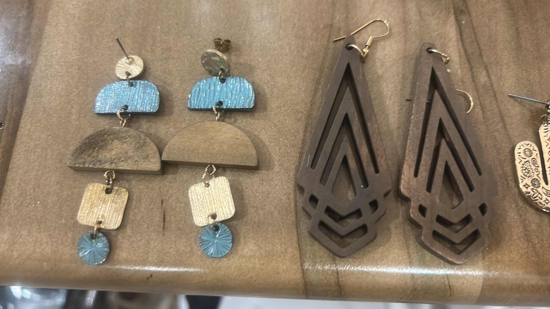 Photo 1 of FASHION JEWELRY- 4 PAIRS PIERCED EARRINGS