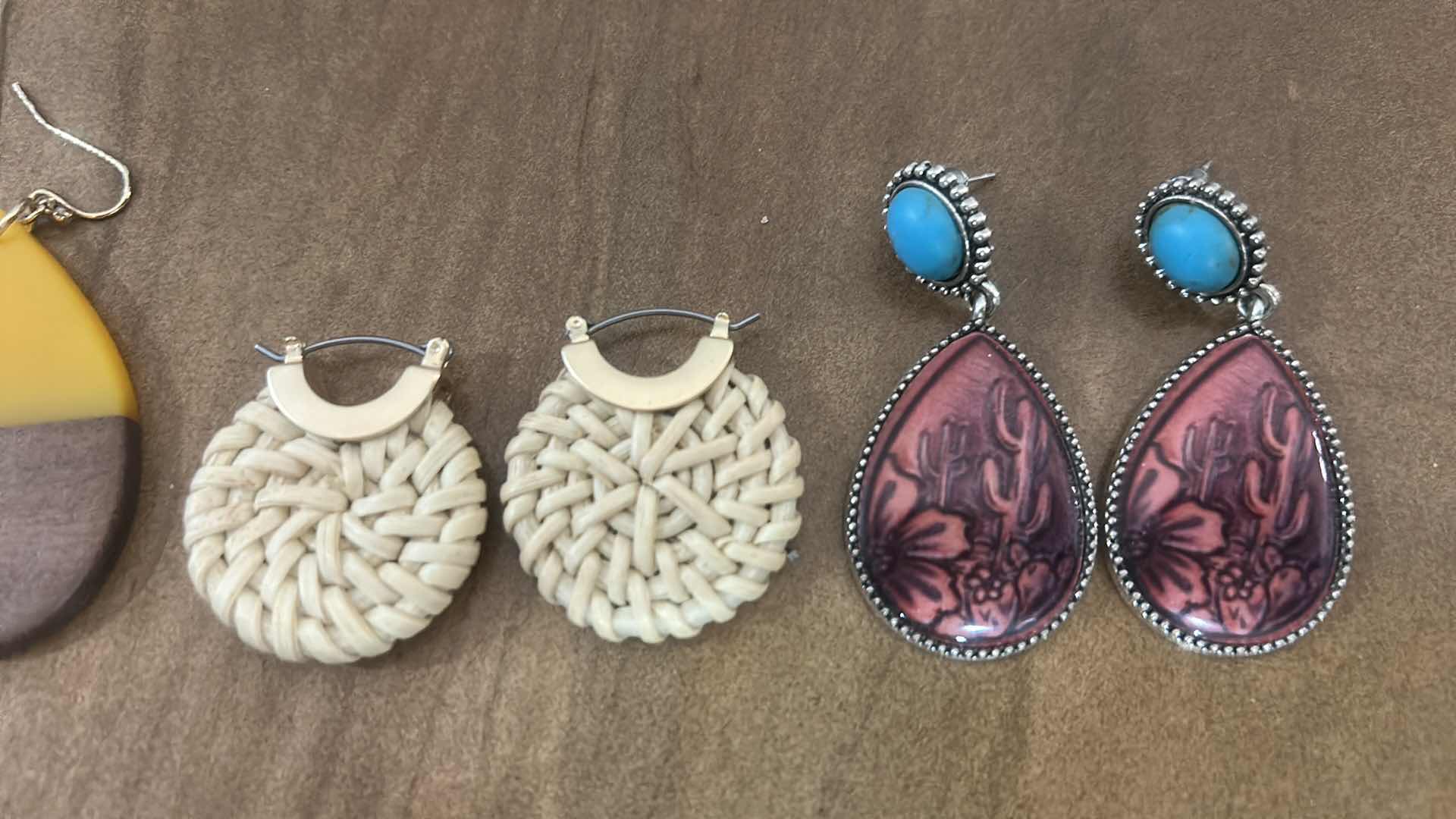 Photo 1 of FASHION JEWELRY- 4 PAIRS PIERCED EARRINGS