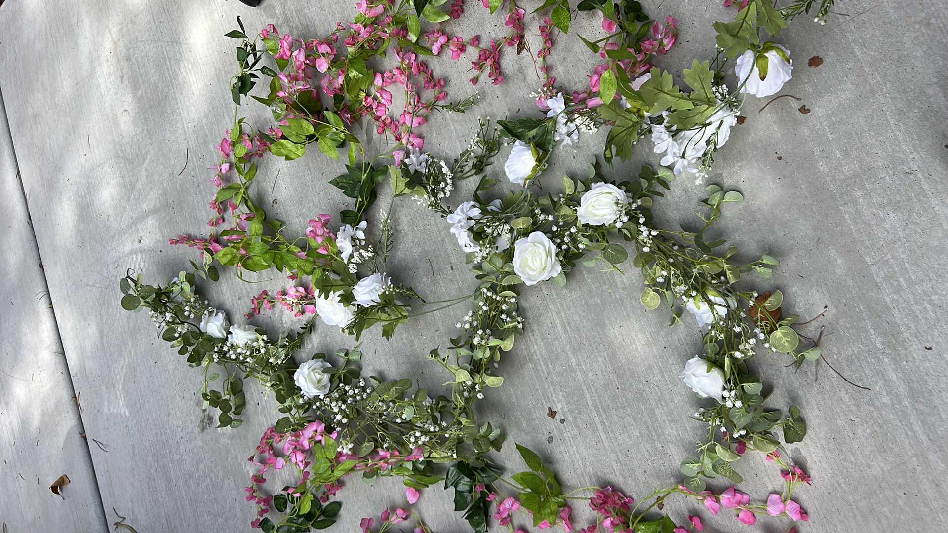 Photo 1 of FLORAL STRANDS AND FLOWER TOPS FOR HOME DECORATION OR CRAFTS