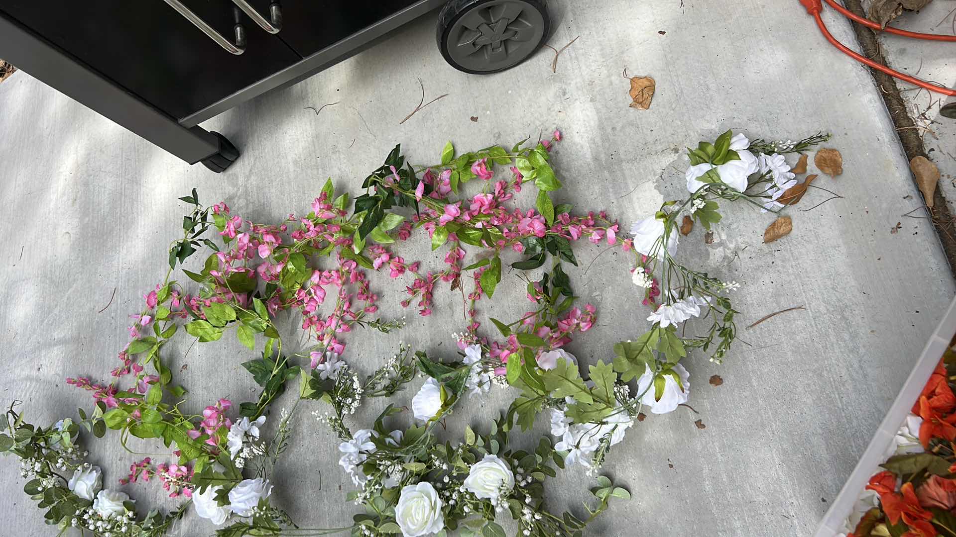 Photo 1 of FLORAL STRANDS AND FLOWER TOPS FOR HOME DECORATION OR CRAFTS