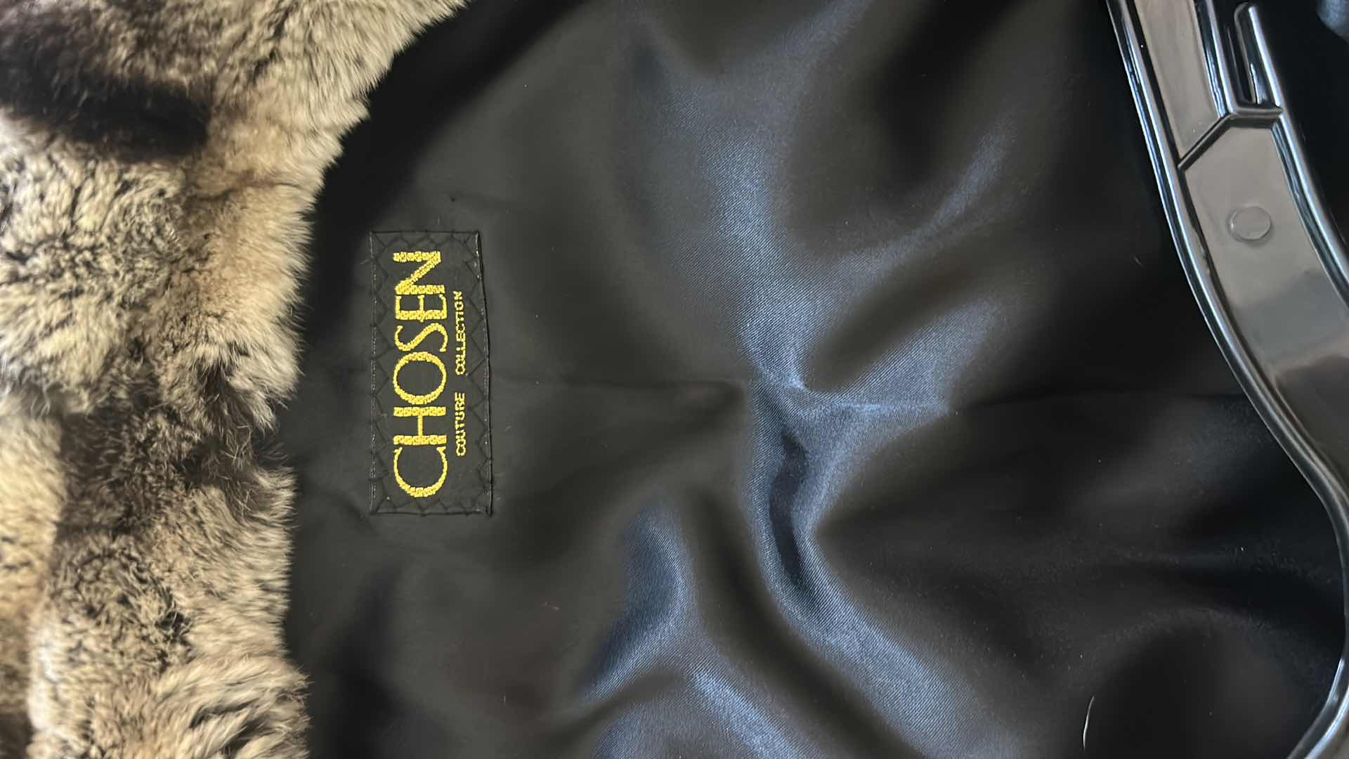 Photo 1 of CHOSEN COUTURE COLLECTION SUPER SOFT FUR COAT(M/L)