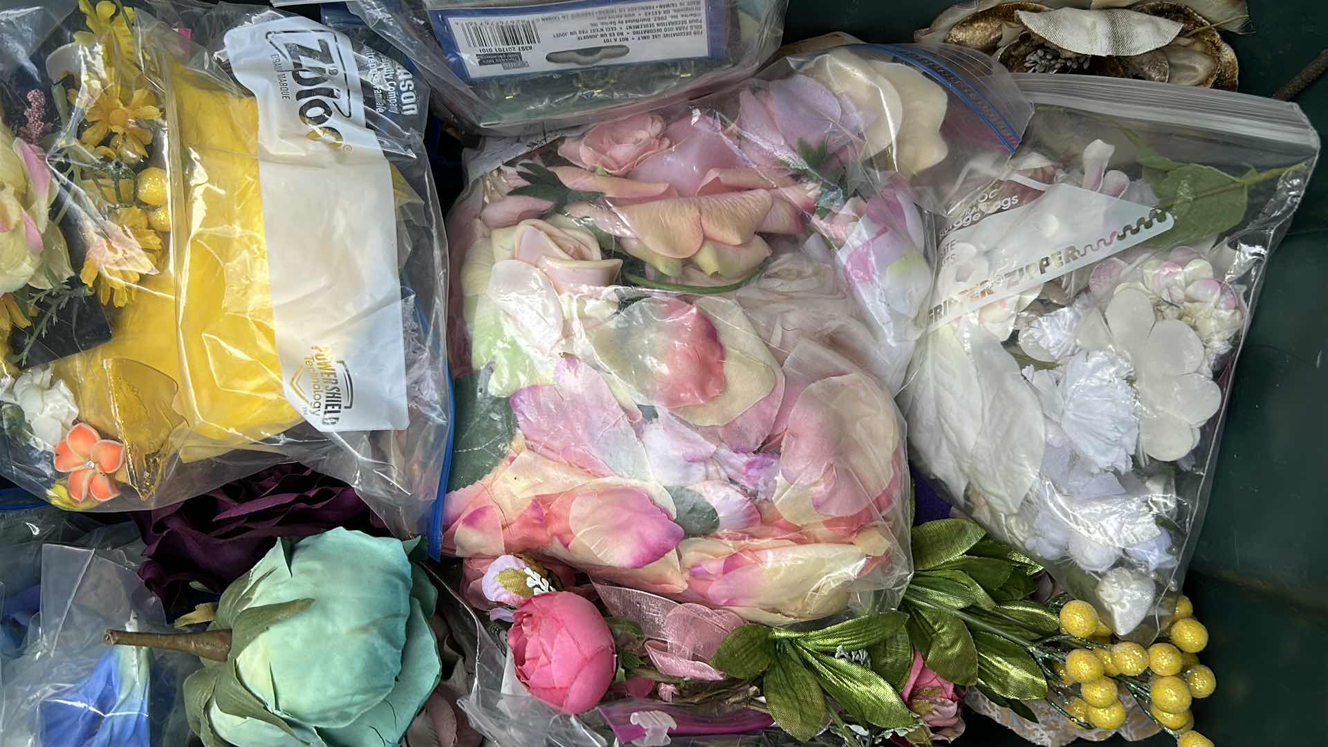 Photo 1 of FLOWERS FOR CRAFTING