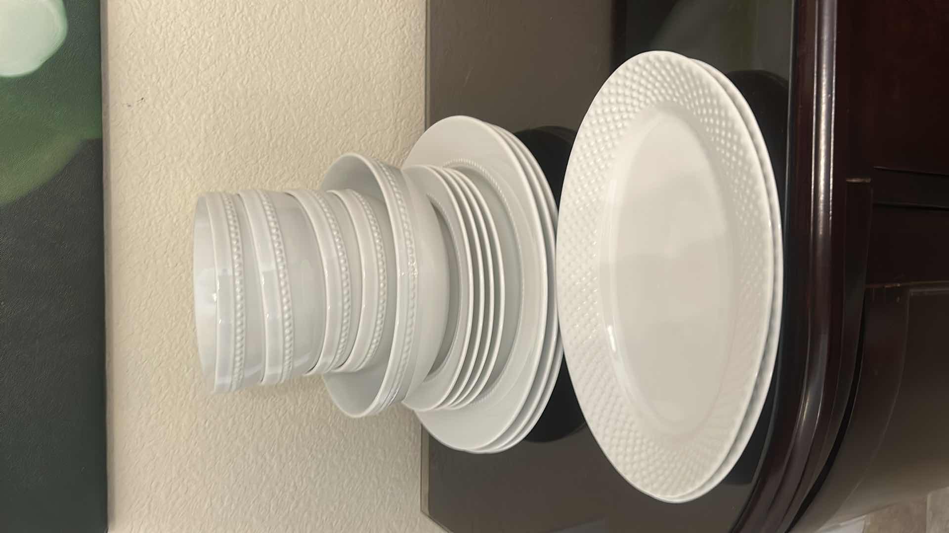 Photo 1 of 14 PC THRESHOLD PORCELAIN DINNERWARE & GRAVY DISH