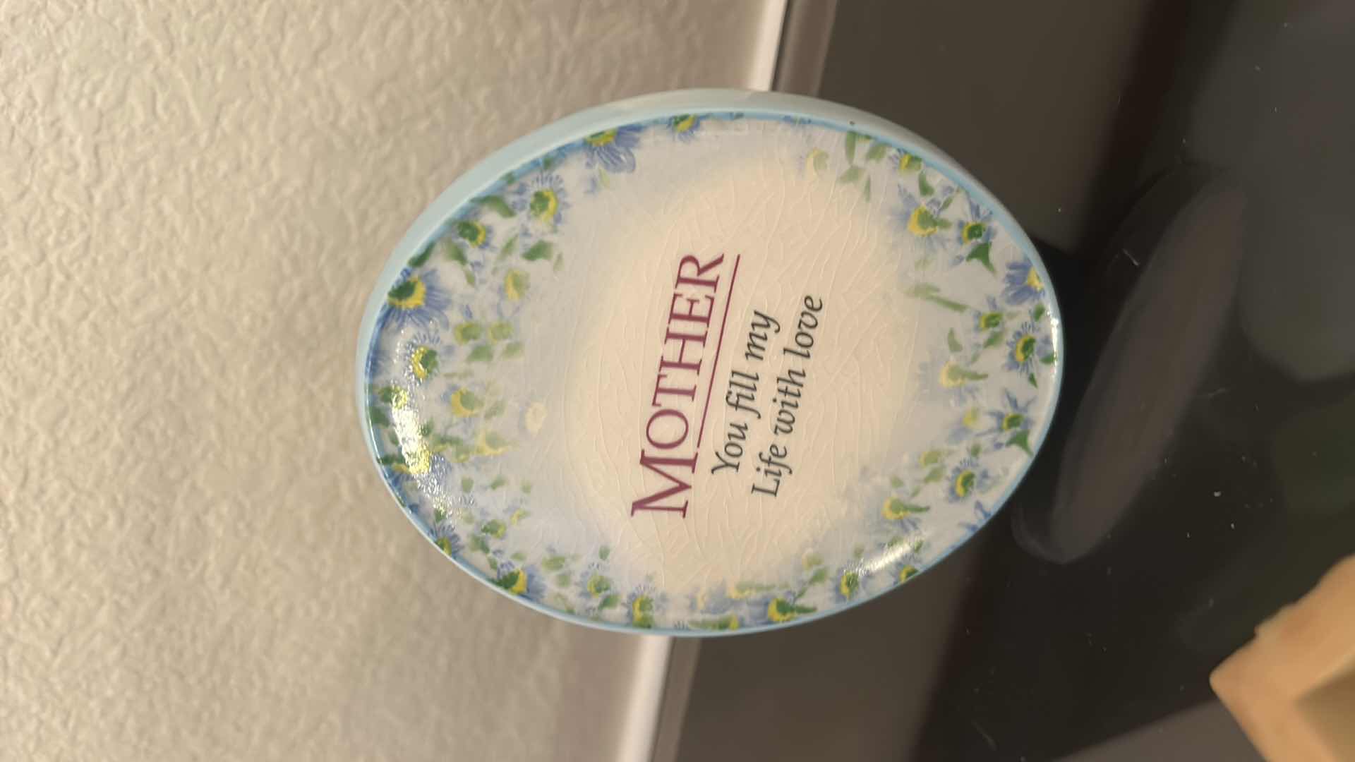 Photo 1 of 4 PORCELAIN PIECES (LARGEST H7.5”)