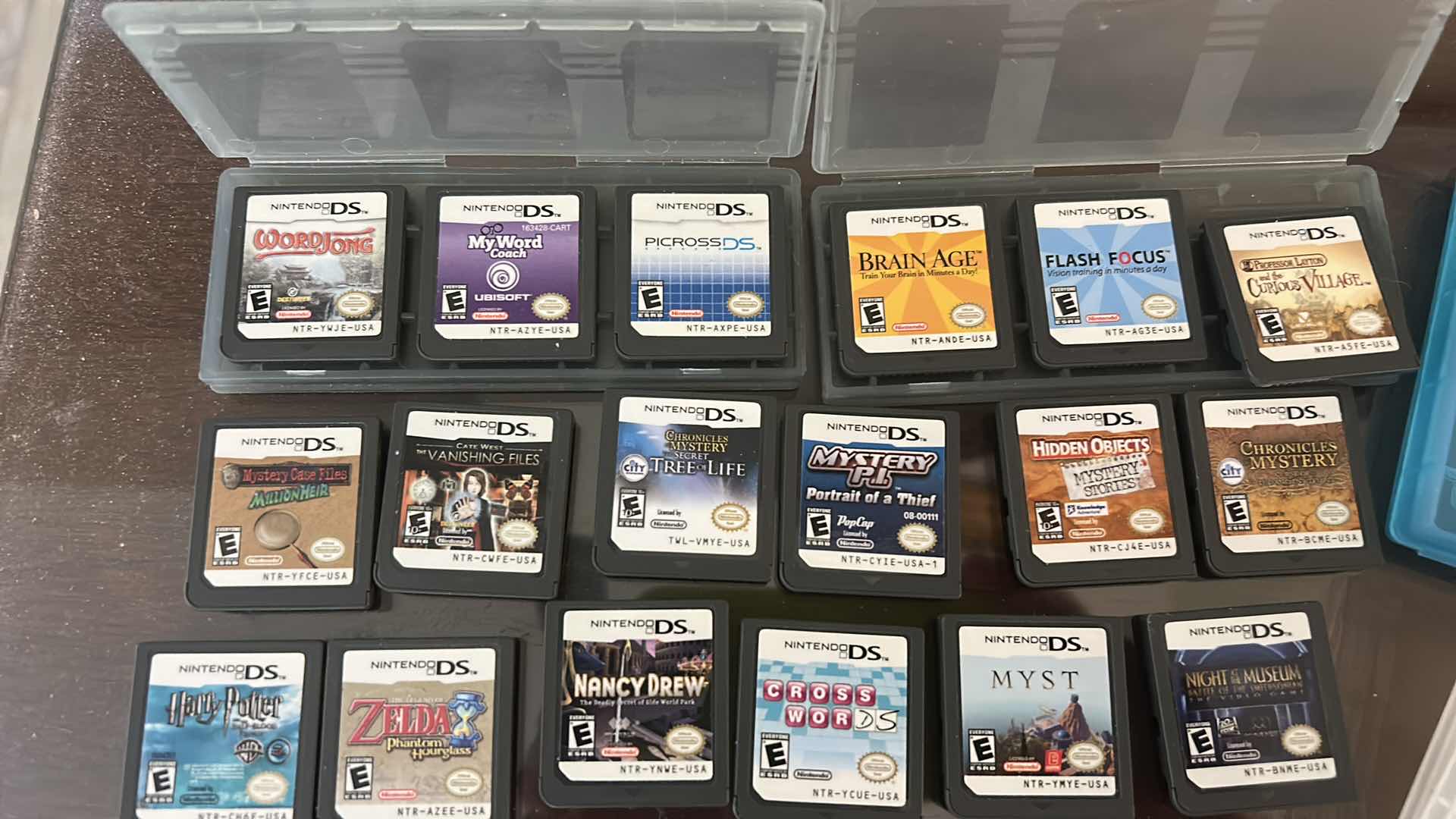 Photo 1 of 20 NINTENDO DS GAMES