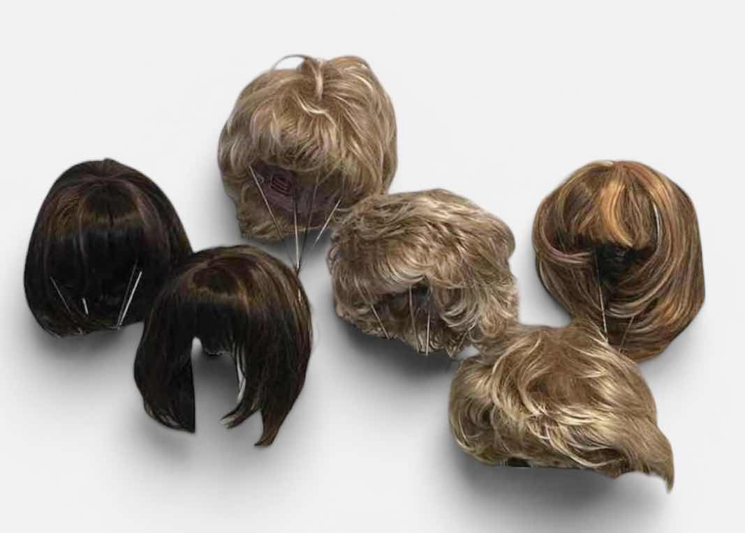 Photo 1 of 6 WOMENS WIGS