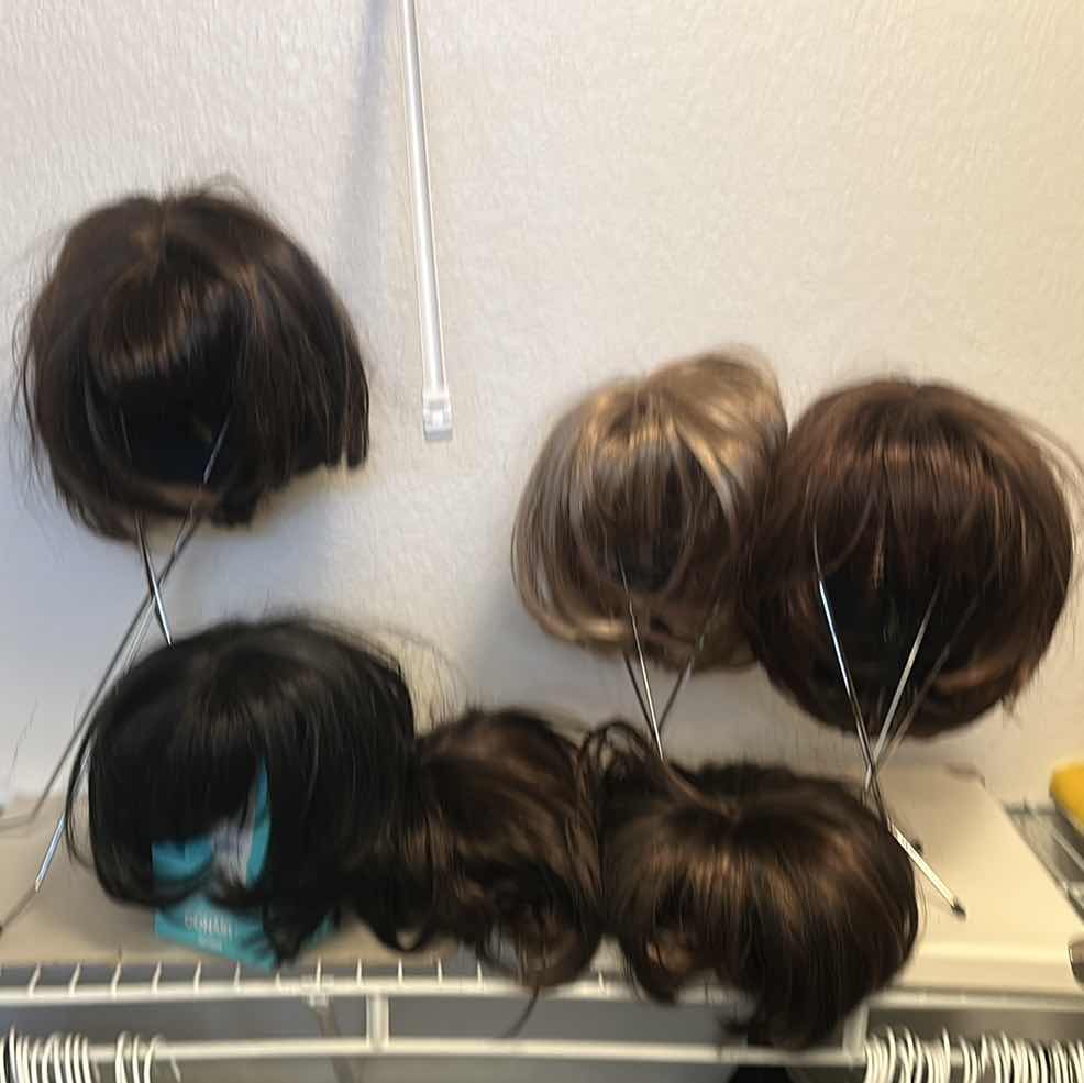 Photo 1 of 6 WOMENS WIGS