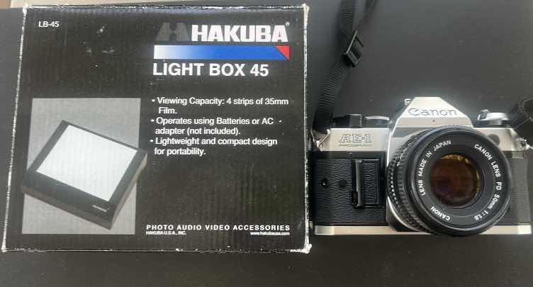 Photo 1 of CANON CAMERA AND LIGHT BOX
