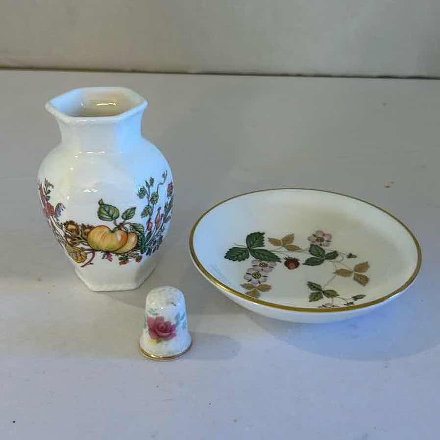 Photo 1 of BONE CHINA COLLECTABLE