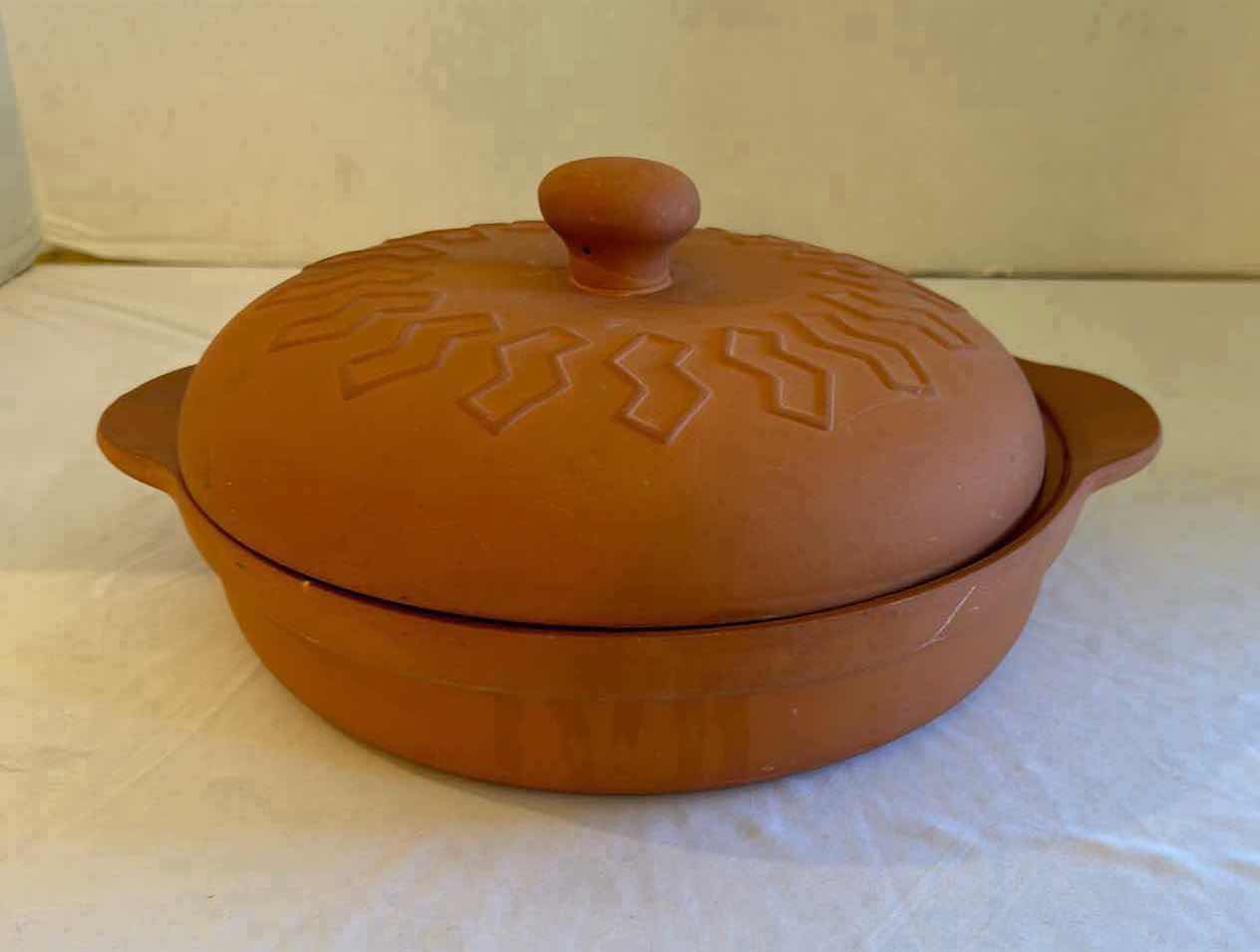 Photo 2 of POTTERY BAKING DISH